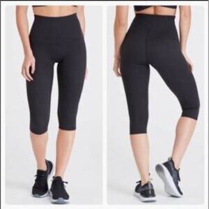 SPANX Black Capri Leggings High Rise Size S